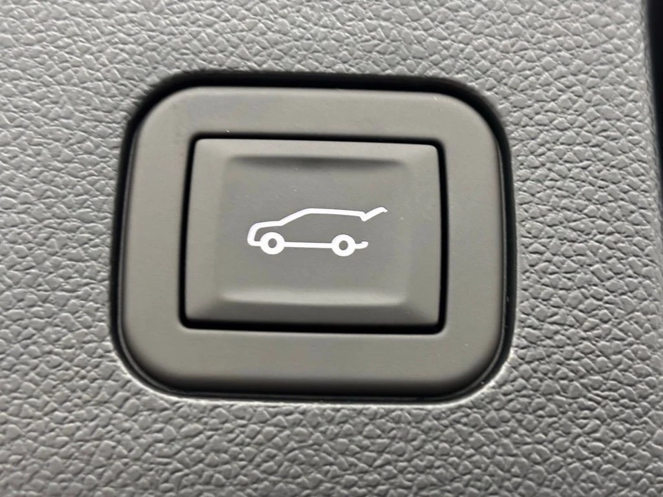 2026 GMC Terrain - Image 10 of 12
