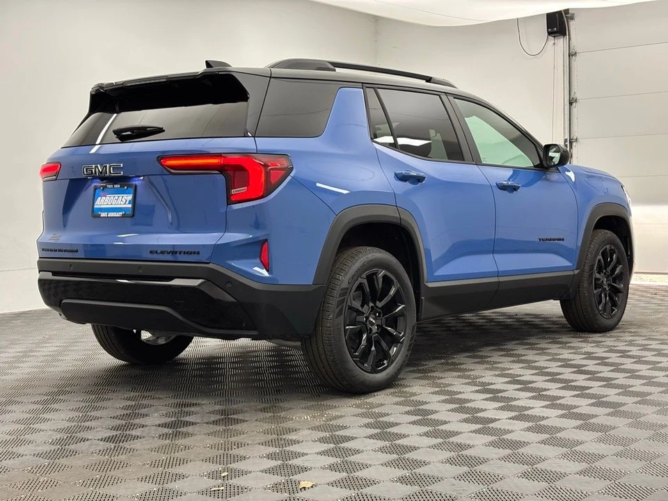2026 GMC Terrain - Image 7 of 12