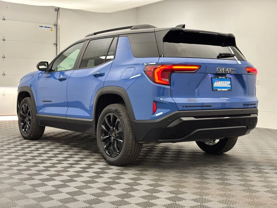 2026 GMC Terrain - Image 11 of 12