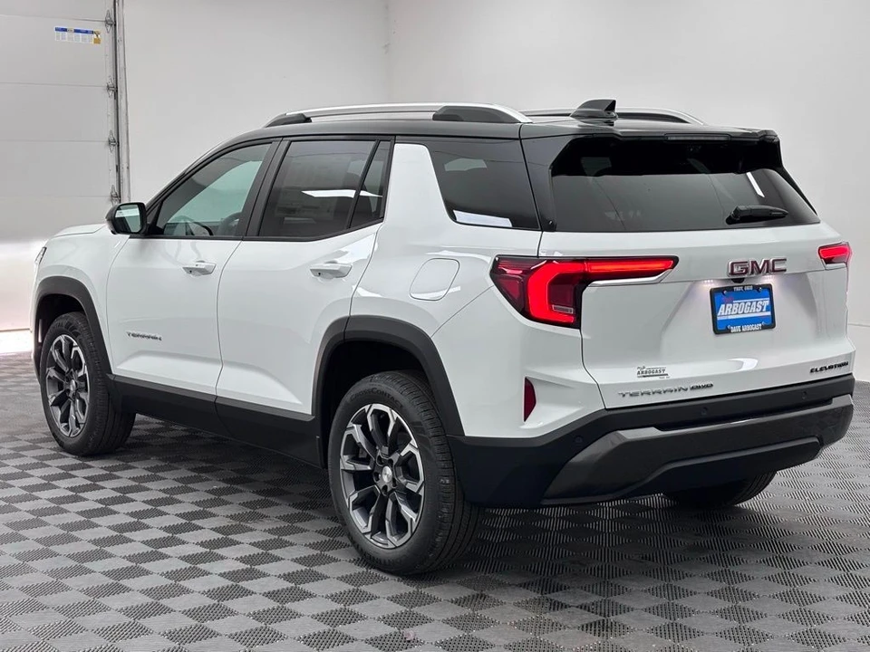 2026 GMC Terrain - Image 12 of 12
