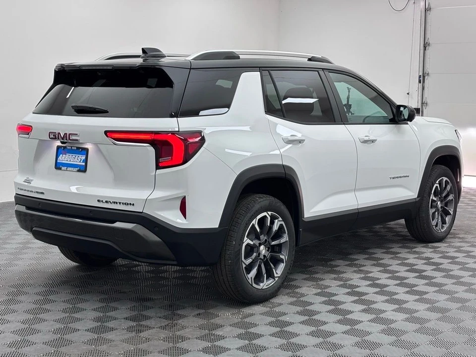 2026 GMC Terrain - Image 8 of 12