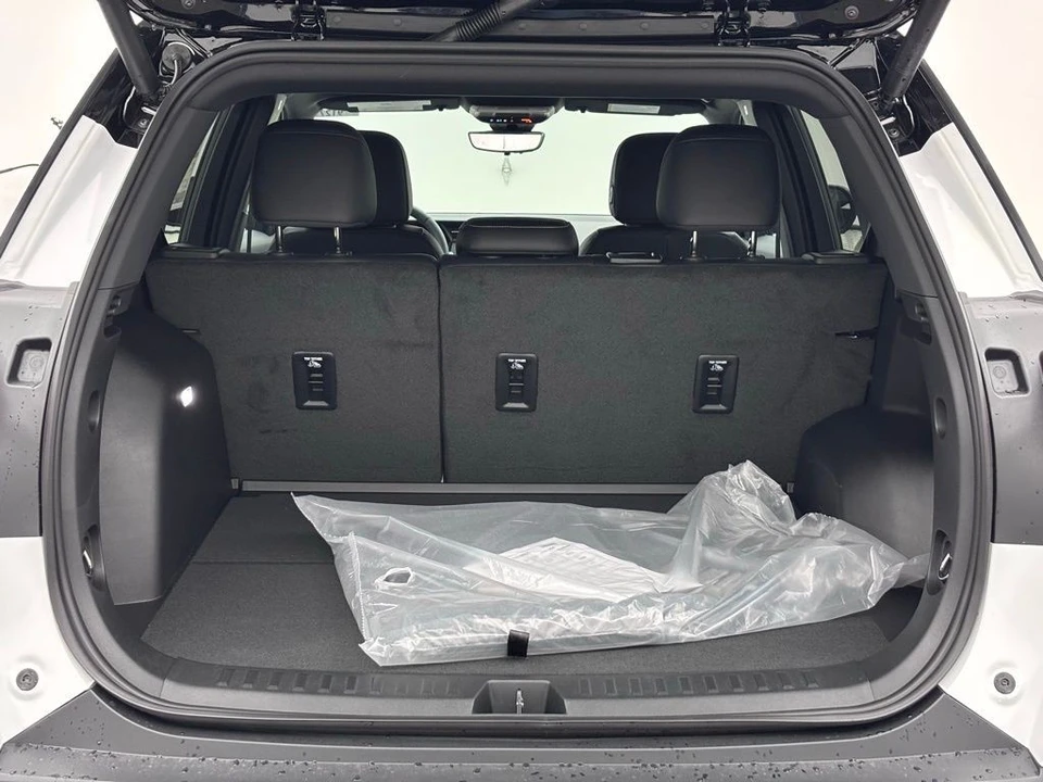 2026 GMC Terrain - Image 10 of 12