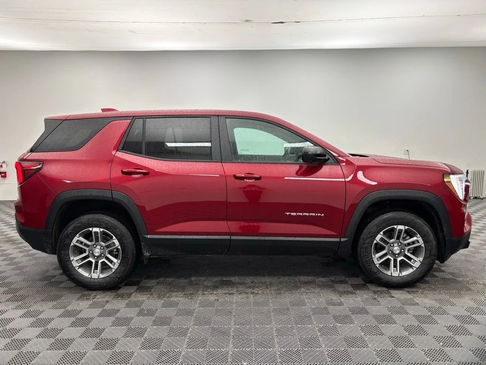 2026 GMC Terrain - Image 6 of 12