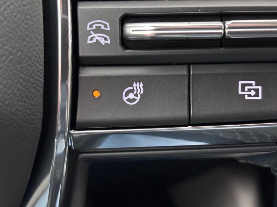 2026 GMC Terrain - Image 5 of 12