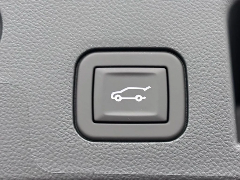 2026 GMC Terrain - Image 11 of 12