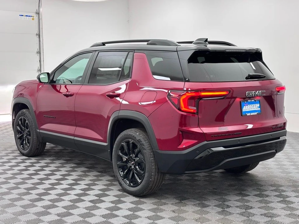 2026 GMC Terrain - Image 12 of 12