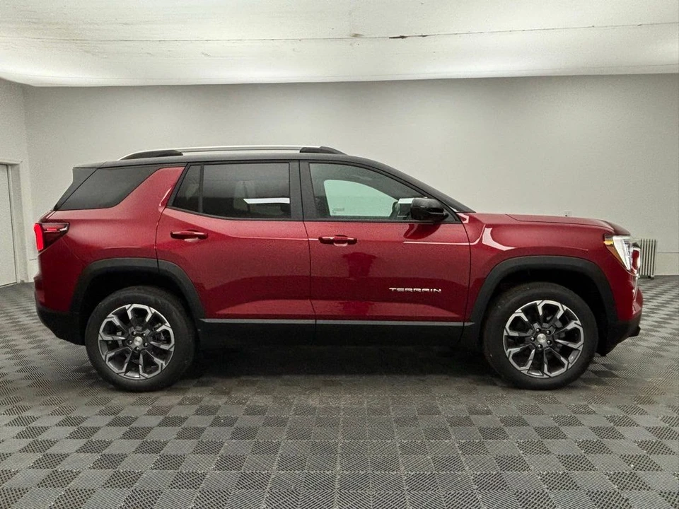 2026 GMC Terrain - Image 7 of 12