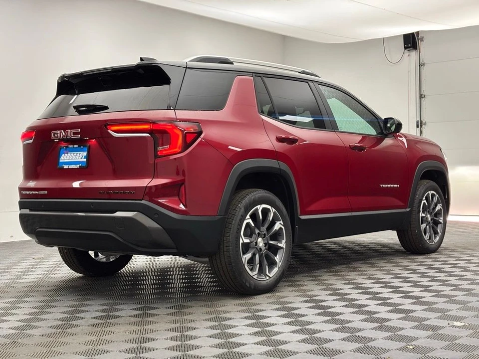 2026 GMC Terrain - Image 8 of 12