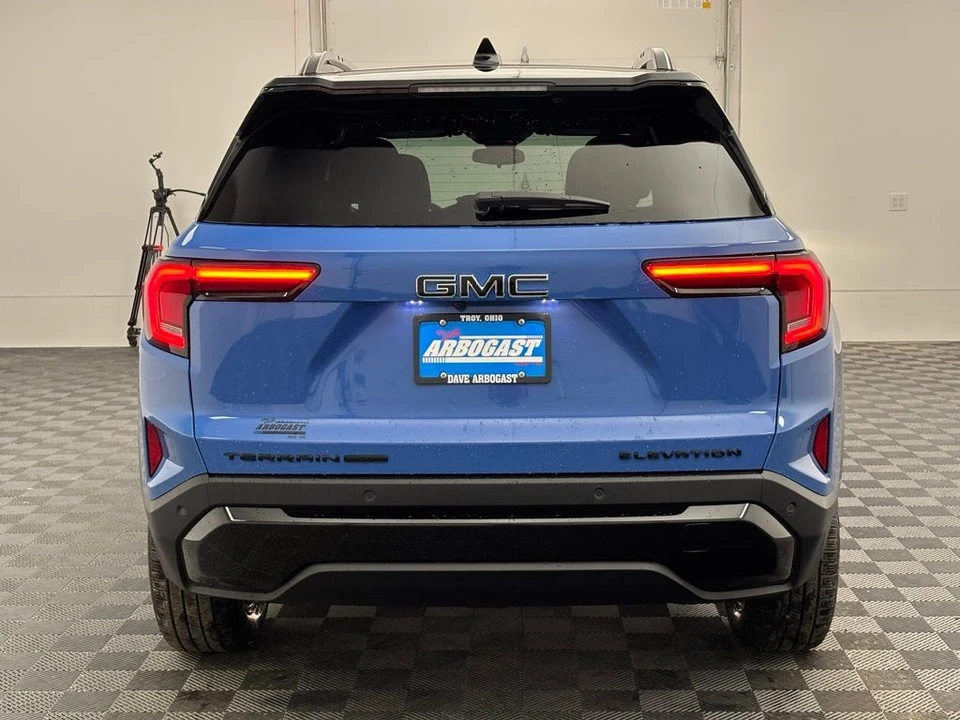 2026 GMC Terrain - Image 7 of 12
