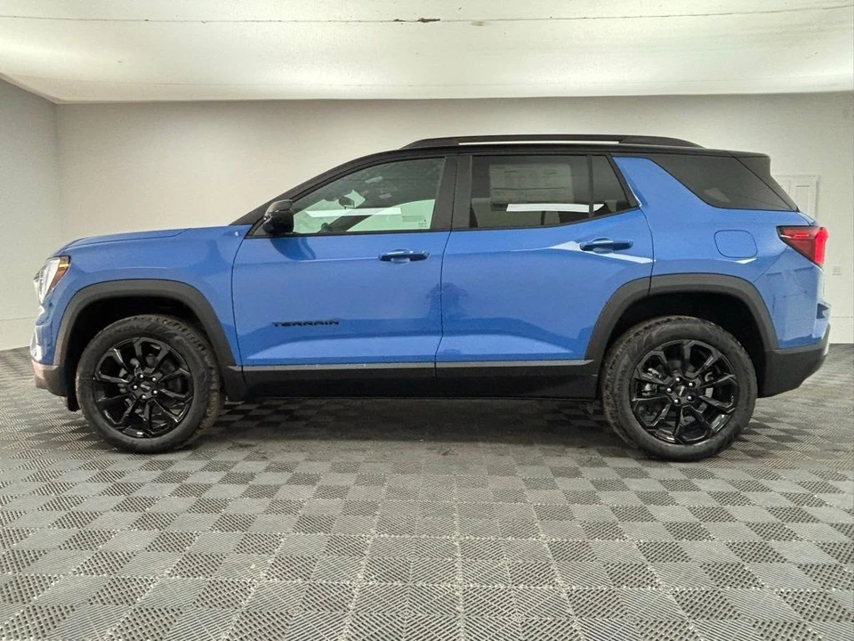 2026 GMC Terrain - Image 10 of 12