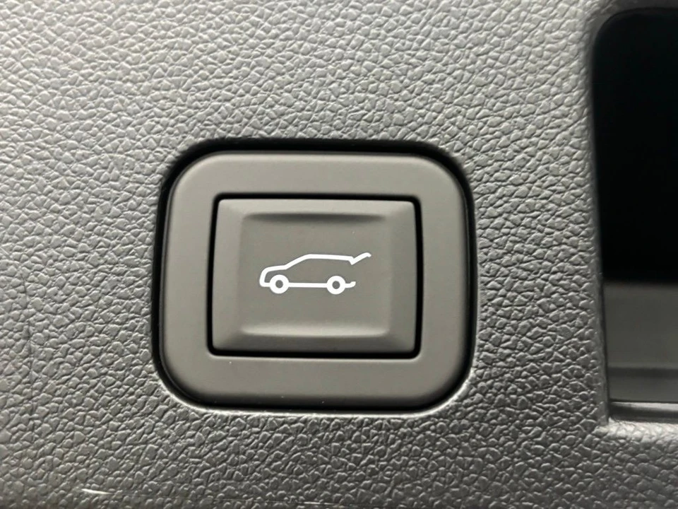 2026 GMC Terrain - Image 11 of 12