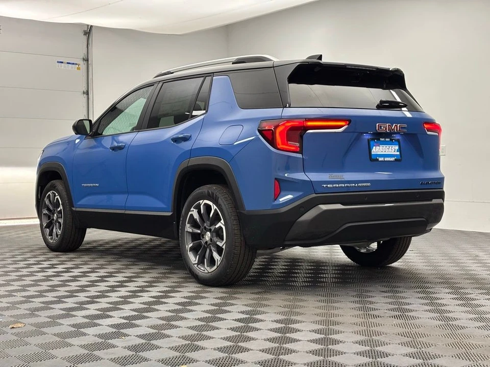 2026 GMC Terrain - Image 12 of 12