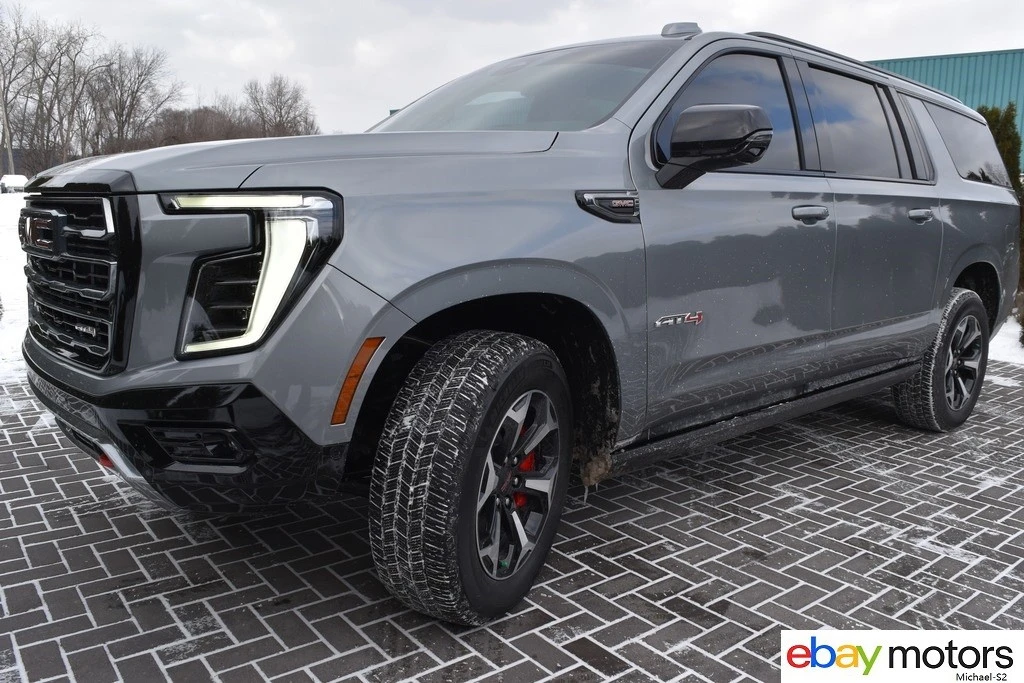2026 GMC Yukon 5th Gen - Image 9 of 21