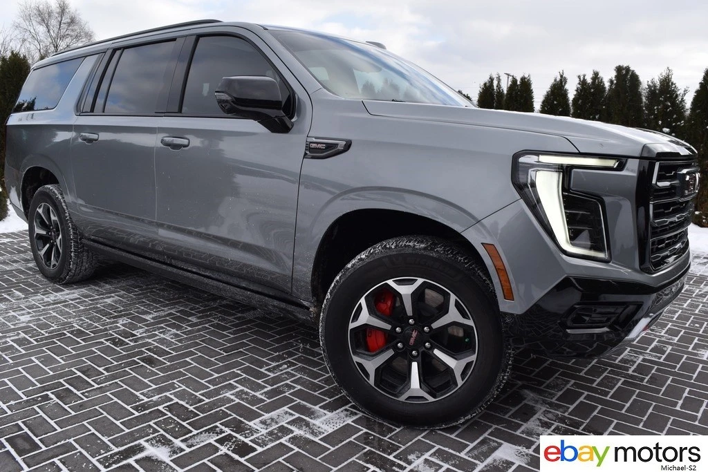 2026 GMC Yukon 5th Gen - Image 3 of 21