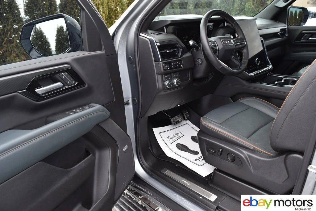 2026 GMC Yukon 5th Gen - Image 11 of 21