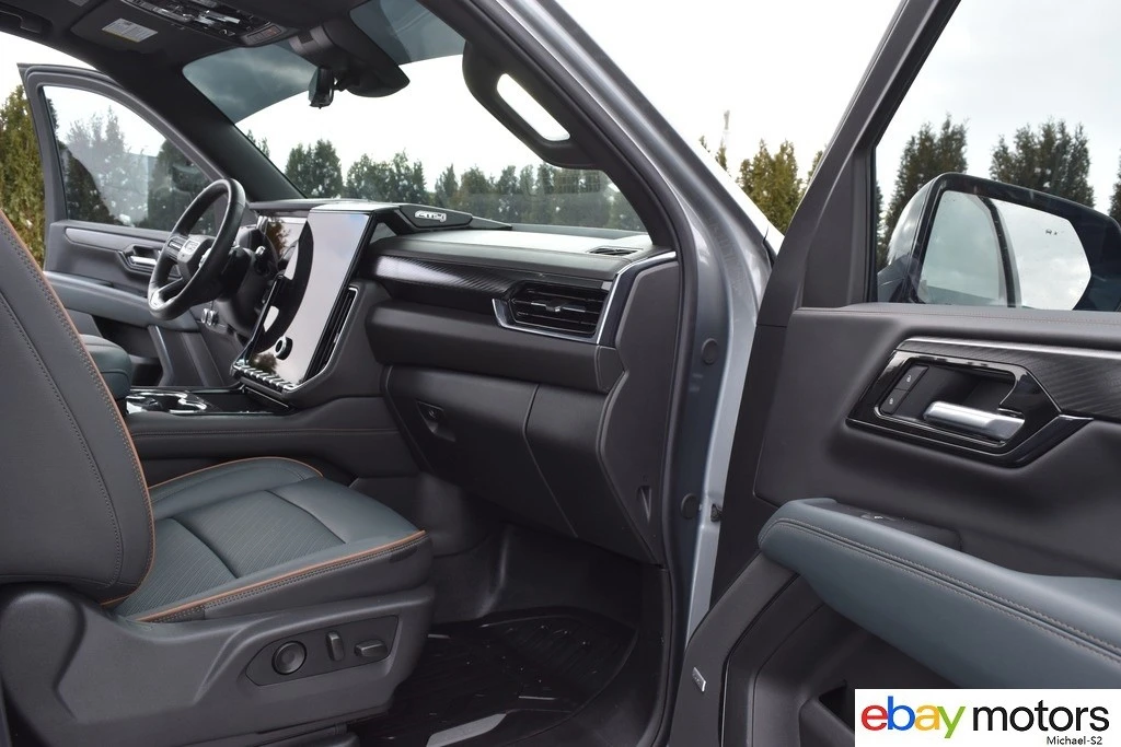 2026 GMC Yukon 5th Gen - Image 18 of 21
