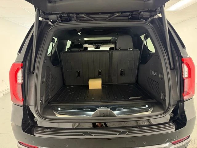 2026 GMC Yukon 5th Gen - Image 8 of 12