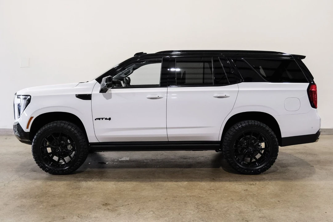 2026 GMC Yukon 5th Gen - Image 7 of 12