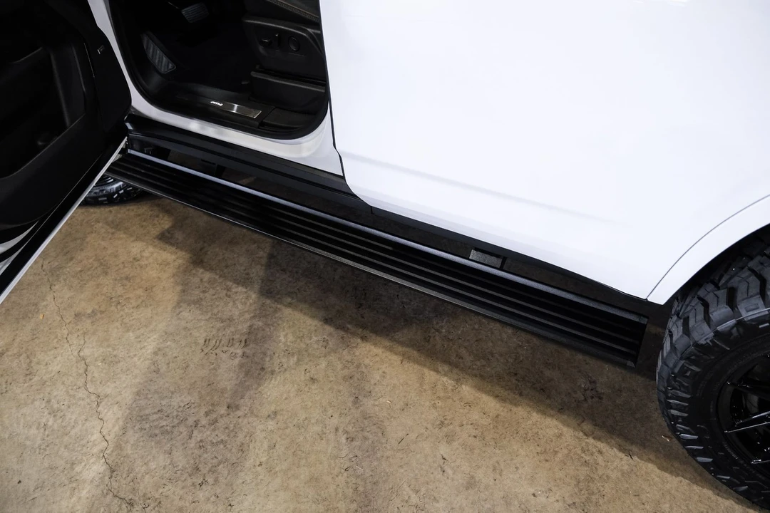 2026 GMC Yukon 5th Gen - Image 10 of 12