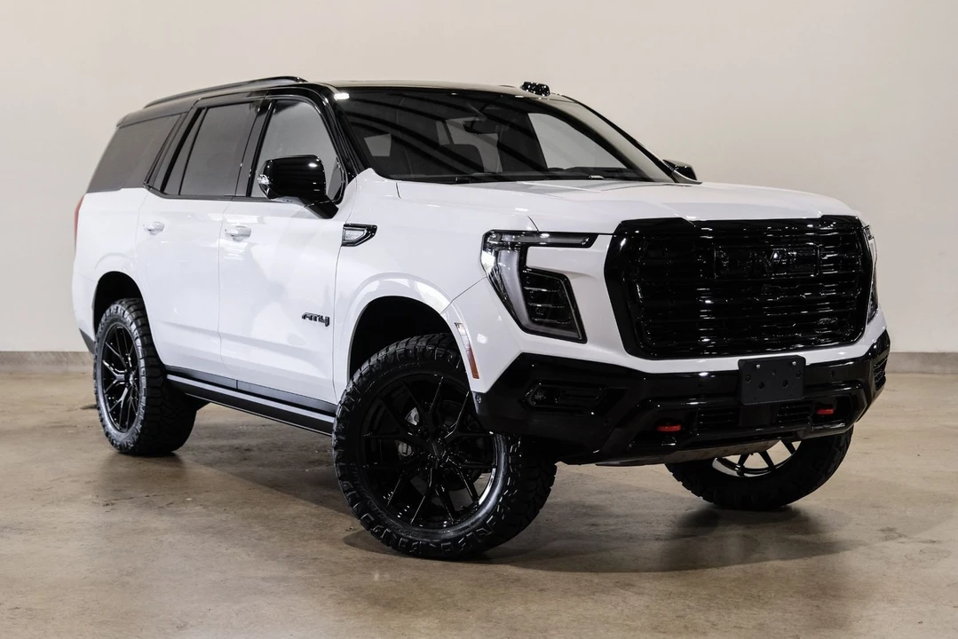 2026 GMC Yukon 5th Gen - Image 5 of 12