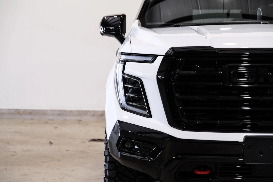 2026 GMC Yukon 5th Gen - Image 3 of 12