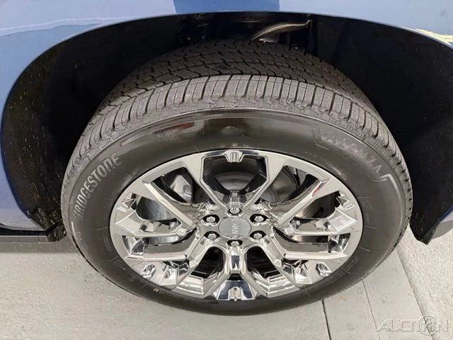 2026 GMC Yukon 5th Gen - Image 4 of 12