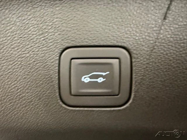 2026 GMC Yukon 5th Gen - Image 9 of 12