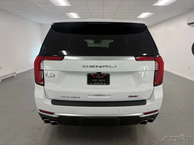 2026 GMC Yukon 5th Gen - Image 7 of 21