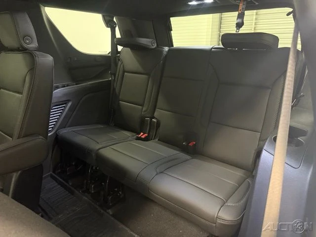 2026 GMC Yukon 5th Gen - Image 18 of 21