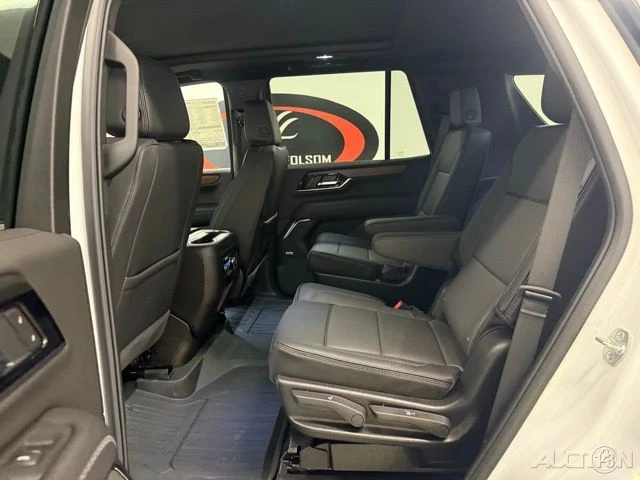 2026 GMC Yukon 5th Gen - Image 17 of 21