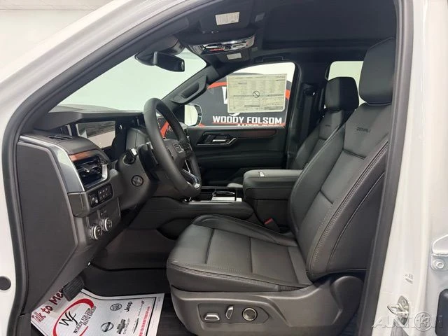 2026 GMC Yukon 5th Gen - Image 11 of 21