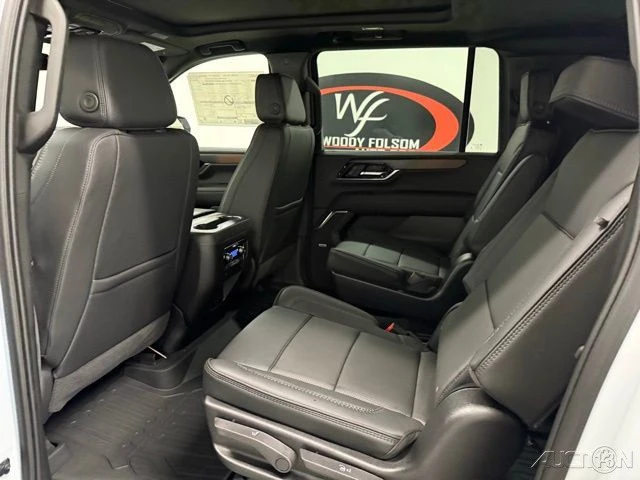 2026 GMC Yukon 5th Gen - Image 18 of 21