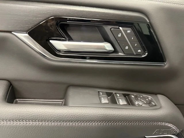 2026 GMC Yukon 5th Gen - Image 15 of 21