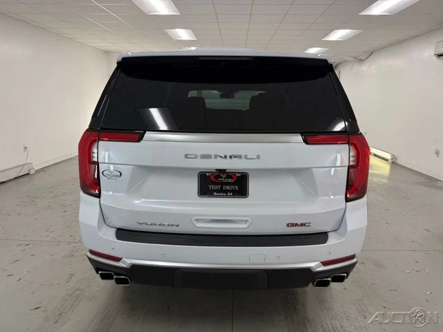 2026 GMC Yukon 5th Gen - Image 7 of 21