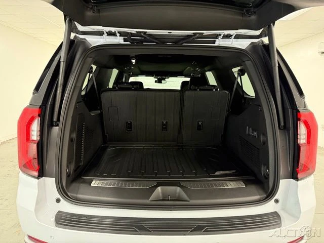 2026 GMC Yukon 5th Gen - Image 8 of 21