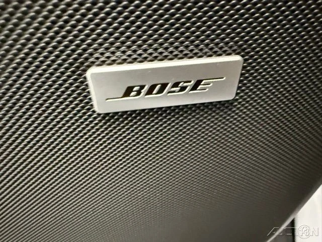2026 GMC Yukon 5th Gen - Image 16 of 21