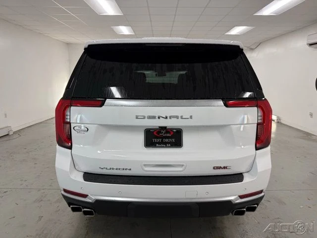 2026 GMC Yukon 5th Gen - Image 7 of 21