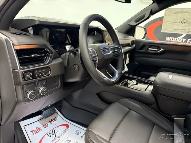 2026 GMC Yukon 5th Gen - Image 13 of 21