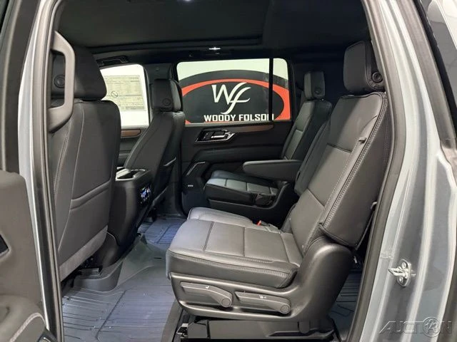 2026 GMC Yukon 5th Gen - Image 17 of 21