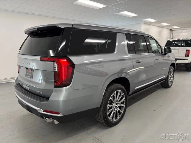 2026 GMC Yukon 5th Gen - Image 6 of 21