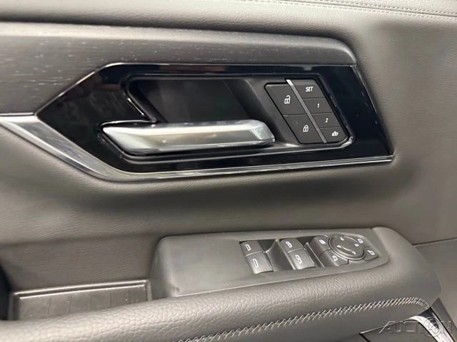2026 GMC Yukon 5th Gen - Image 15 of 21