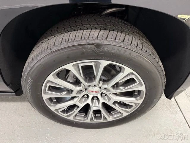 2026 GMC Yukon 5th Gen - Image 4 of 12