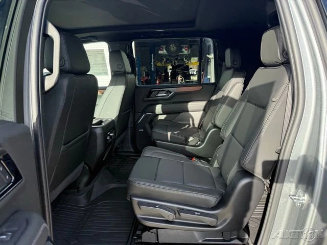 2026 GMC Yukon 5th Gen - Image 16 of 21