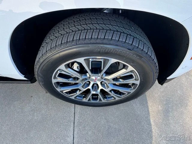 2026 GMC Yukon 5th Gen - Image 4 of 20