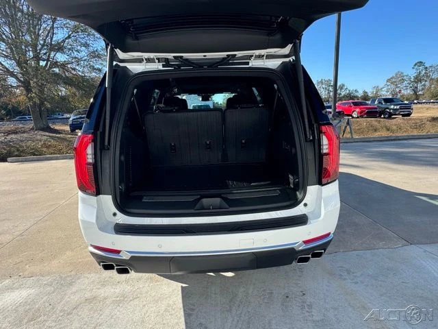 2026 GMC Yukon 5th Gen - Image 7 of 20