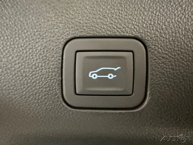 2026 GMC Yukon 5th Gen - Image 9 of 21