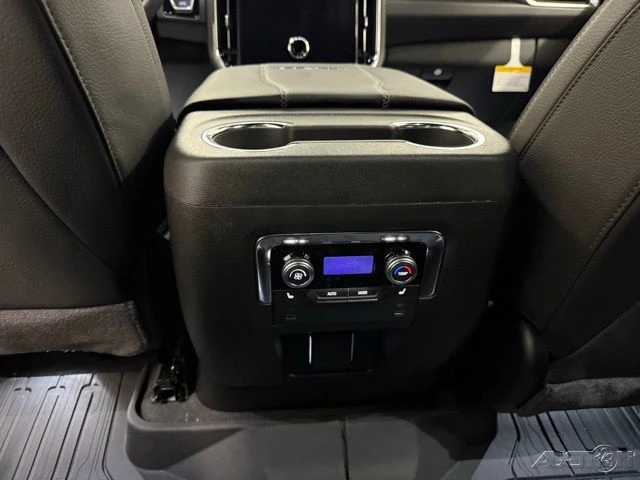 2026 GMC Yukon 5th Gen - Image 16 of 21