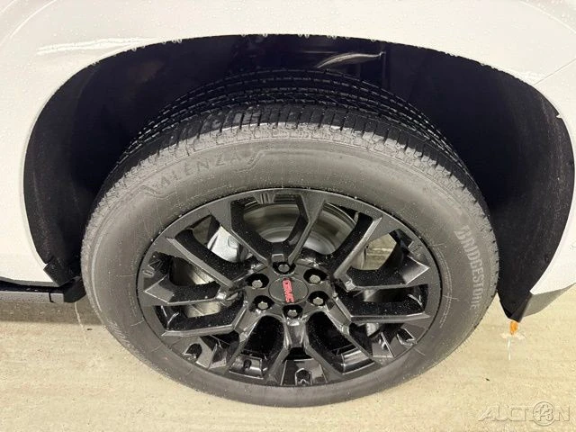2026 GMC Yukon 5th Gen - Image 4 of 21