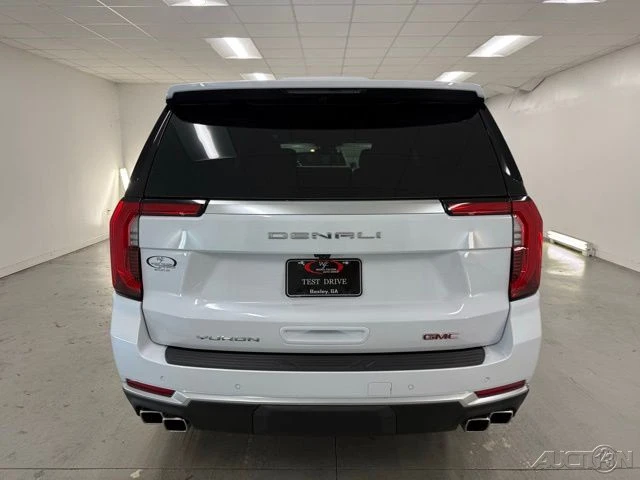 2026 GMC Yukon 5th Gen - Image 7 of 21