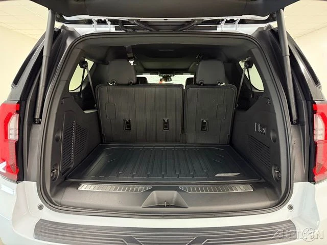 2026 GMC Yukon 5th Gen - Image 8 of 21